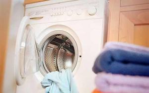 http://www.telegraph.co.uk/property/propertyadvice/jeffhowell/8013593/Home-improvements-Slime-does-come-out-in-the-wash.html